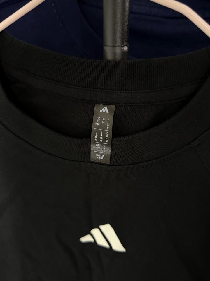 Футболка adidas