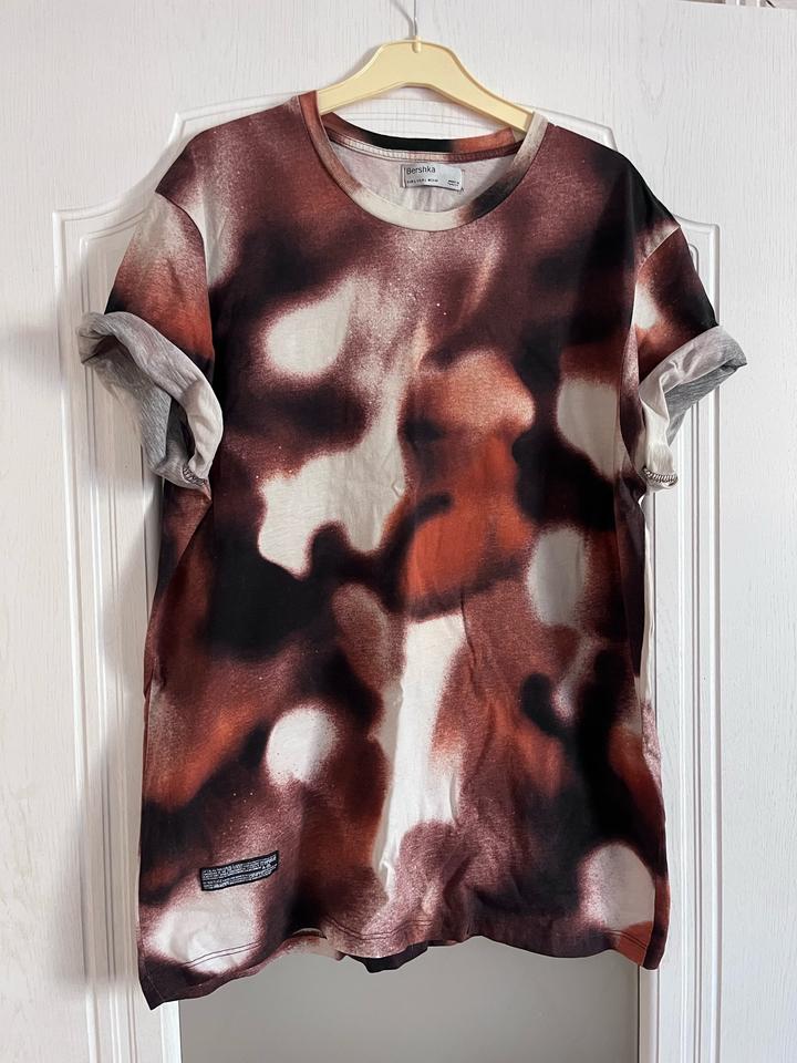 Футболка Bershka с принтом