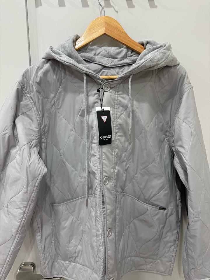 Стеганая куртка с капюшоном Guess