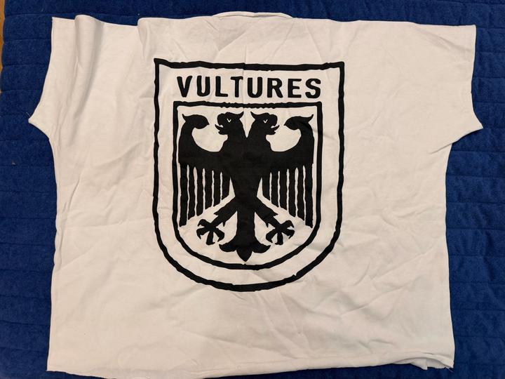 Yeezy Футболка Vultures Ye