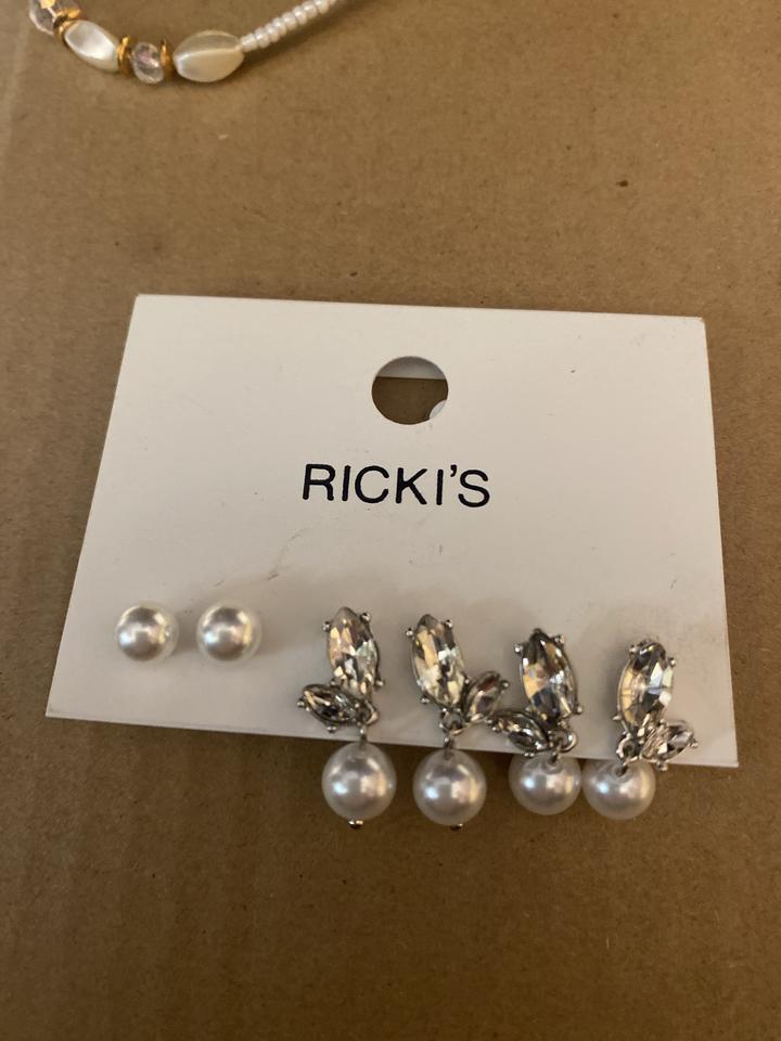 Серьги Ricki's
