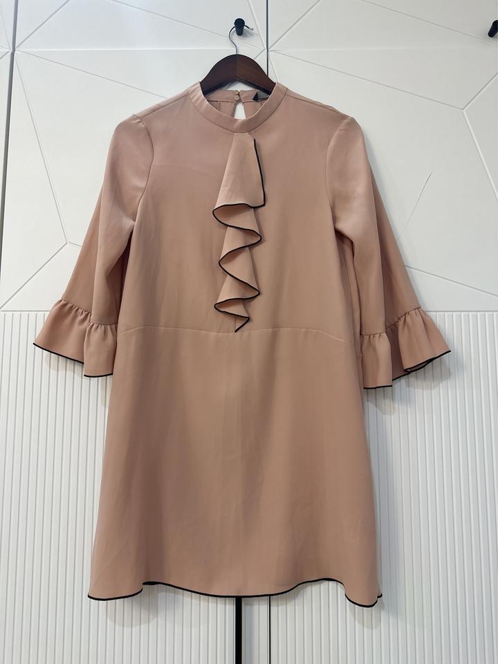 Платье Zara с оборками