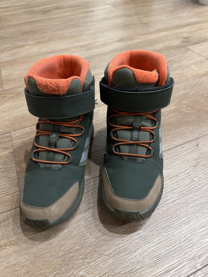 Детские ботинки adidas Terrex
