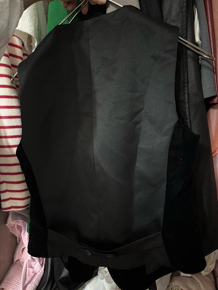 Жилет ZARA
