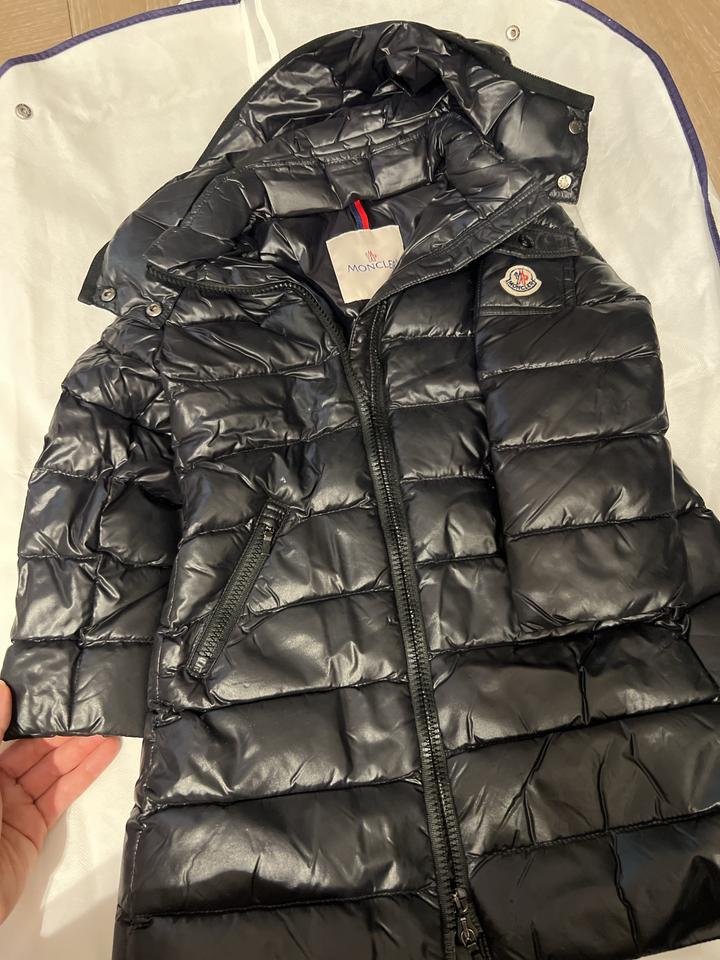 Moncler пуховик на 3-4 года
