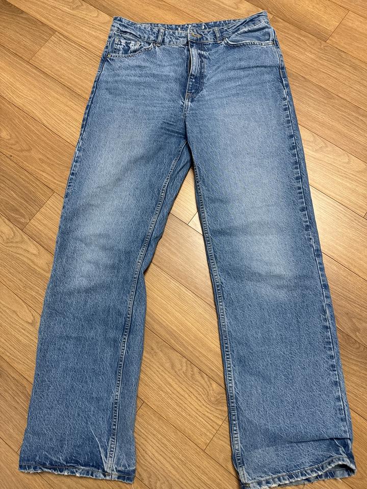 Zara Джинсы прямые