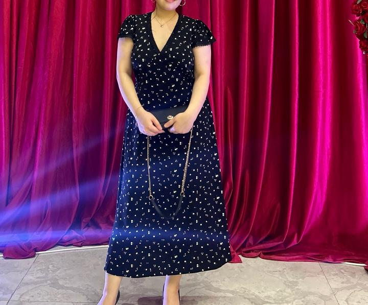 Платье миди в горошек