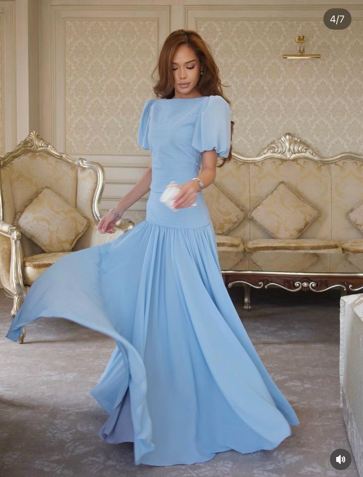 Голубое платье stylish