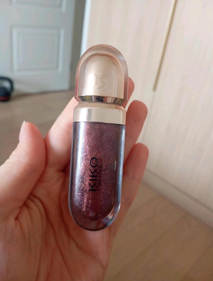 Блеск для губ Kiko Milano