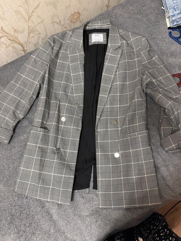 Двубортный блейзер Bershka в клетку