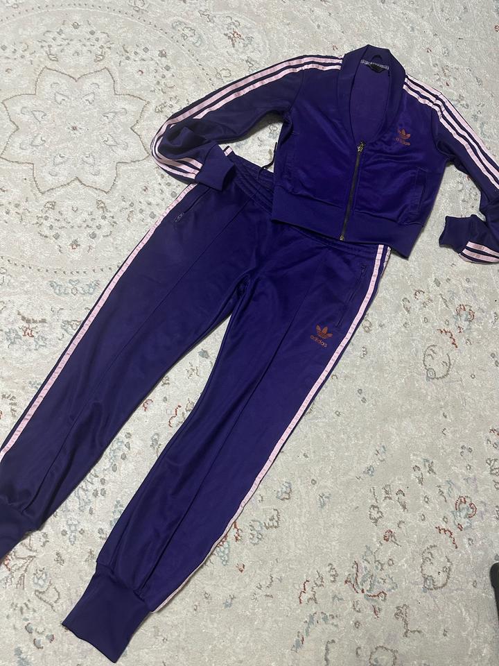 Спортивный костюм adidas