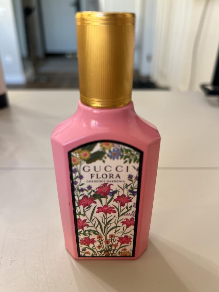 Парфюм Gucci Flora Gorgeous Gardenia