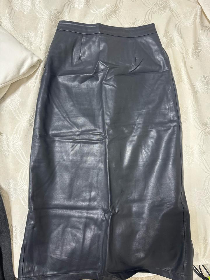 Gaissina Юбка миди из экокожи