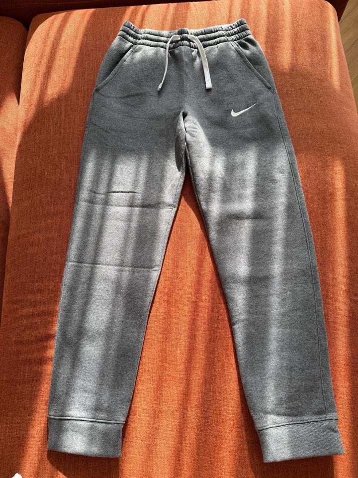 Спортивные штаны Nike