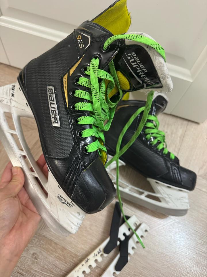 Хоккейные коньки Bauer Supreme S25