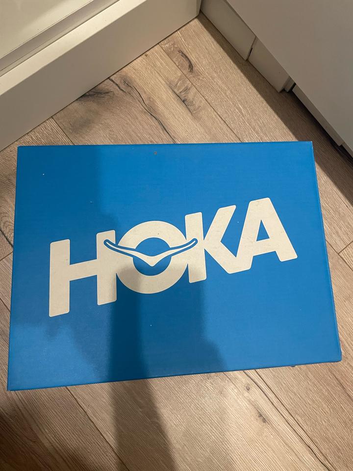 Женские кроссовки Hoka One One Clifton 9