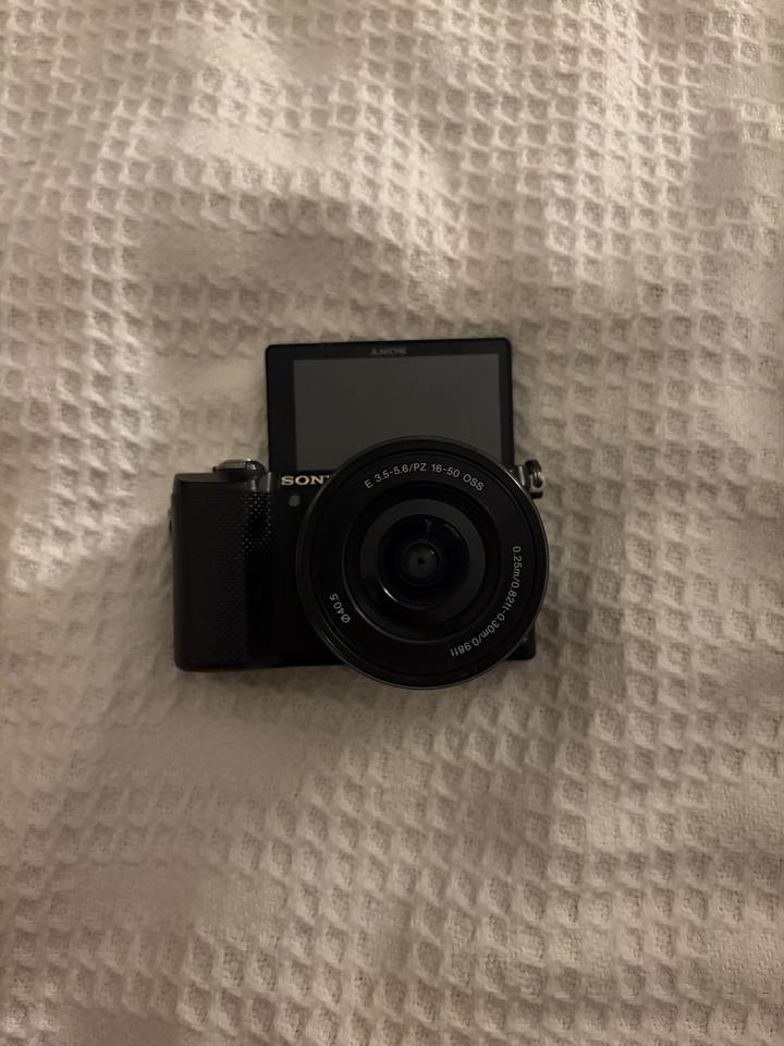 Камера Sony Alpha