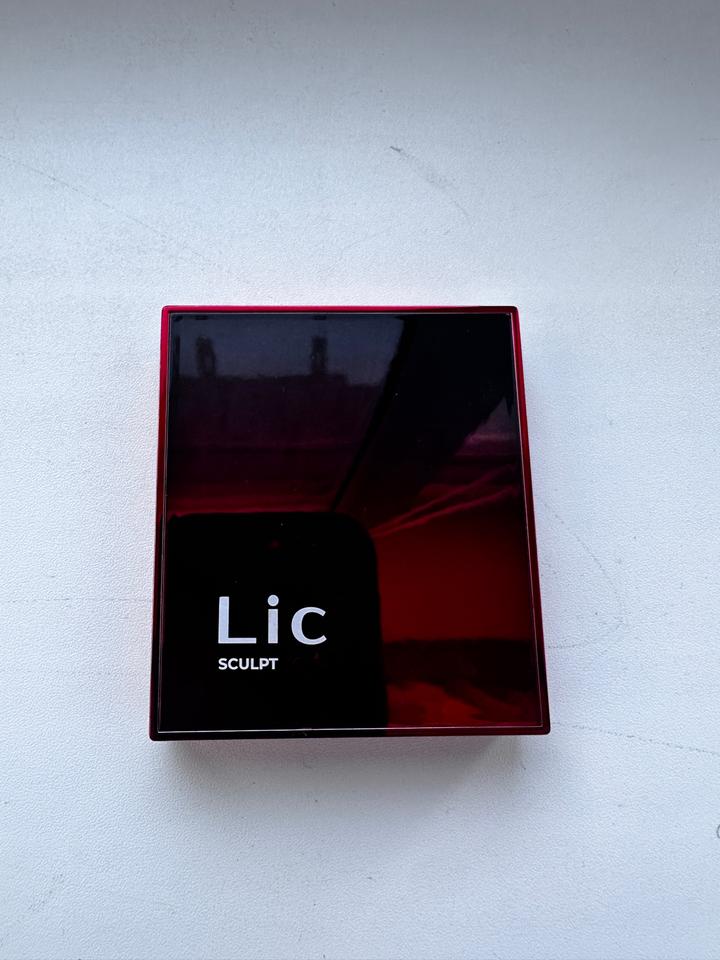 Скульптор для лица Lic, оттенок 02 choco haze