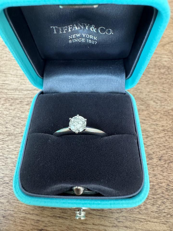 Tiffany & Co. кольцо с бриллиантом, оригинал