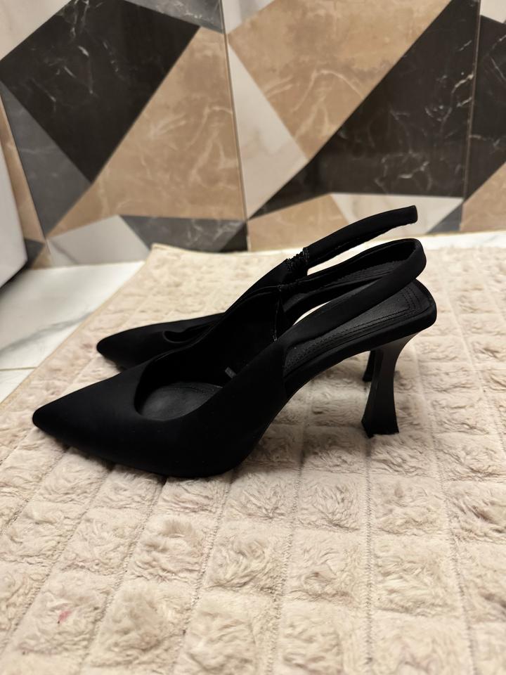 Женские туфли Stradivarius