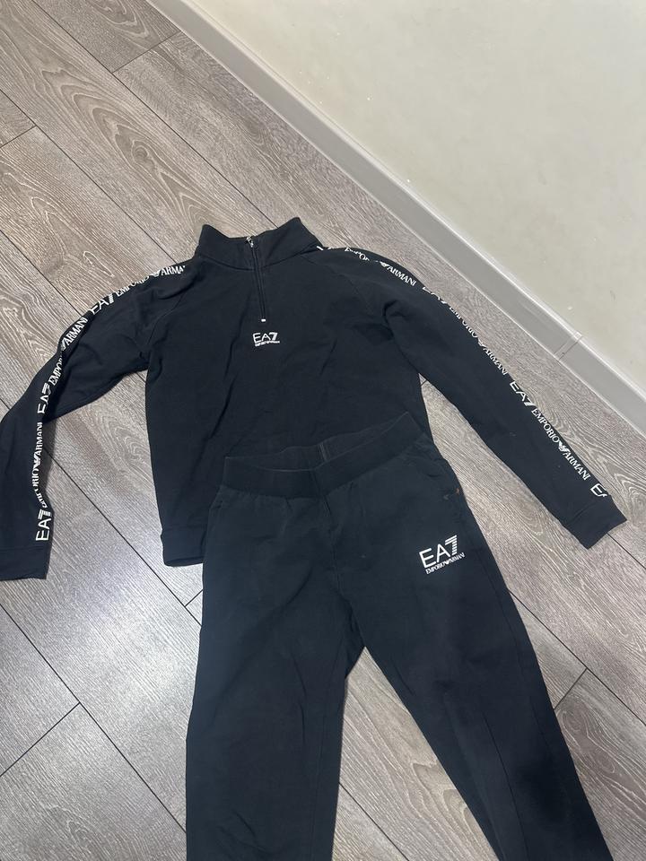 Спортивный костюм EA7 Emporio Armani