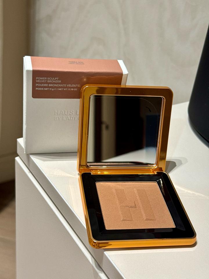Haus Labs By Lady Gaga Haus labs Power Sculpt Velvet Bronzer