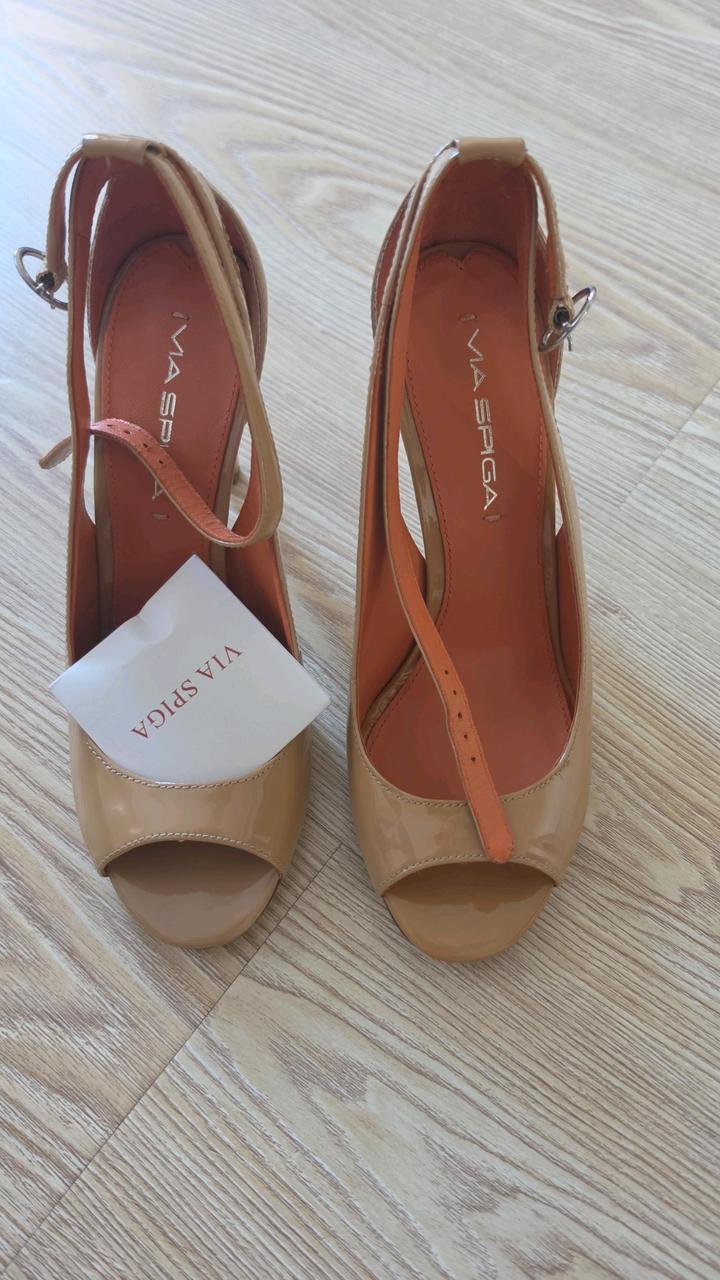 Via Spiga Новые босоножки