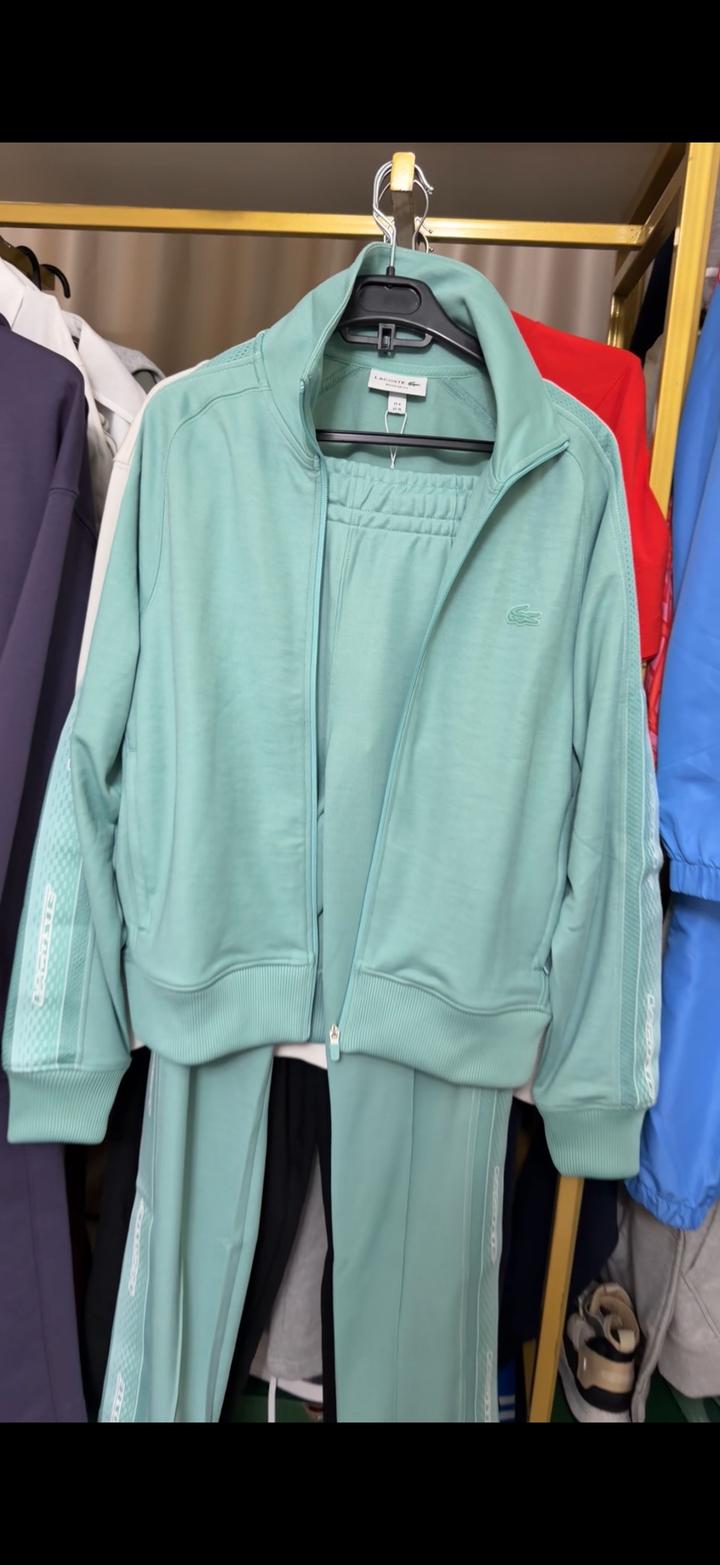 Спортивный костюм Lacoste