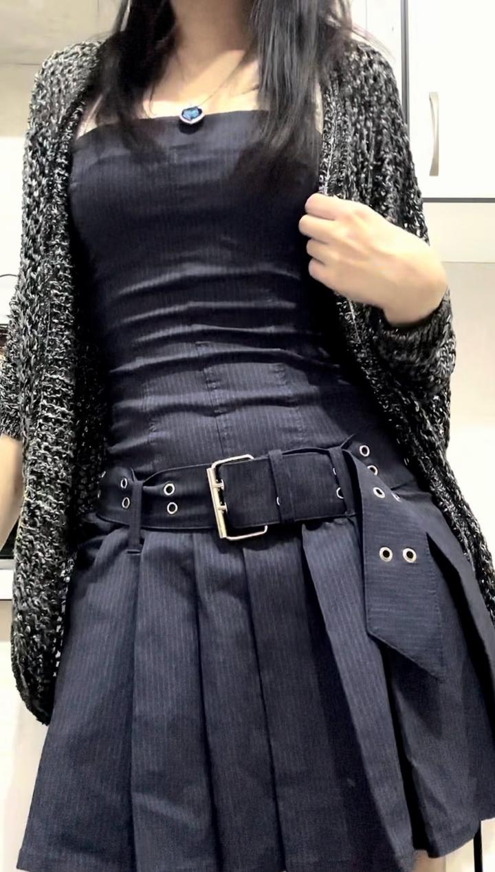 платье от бренда "Bershka"