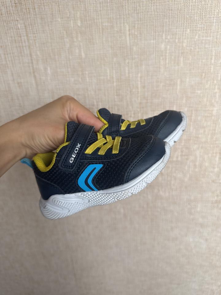 Кроссовки Geox