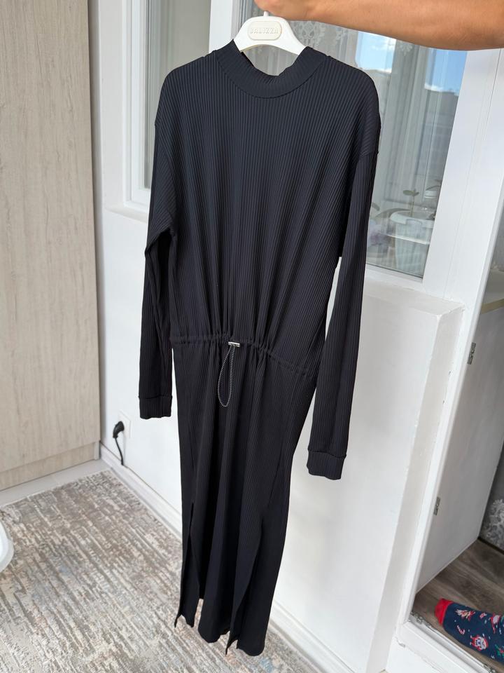 Платье Zara в рубчик