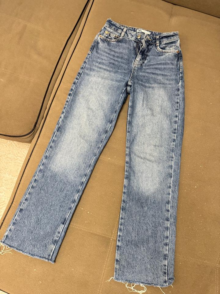 Джинсы ZARA
