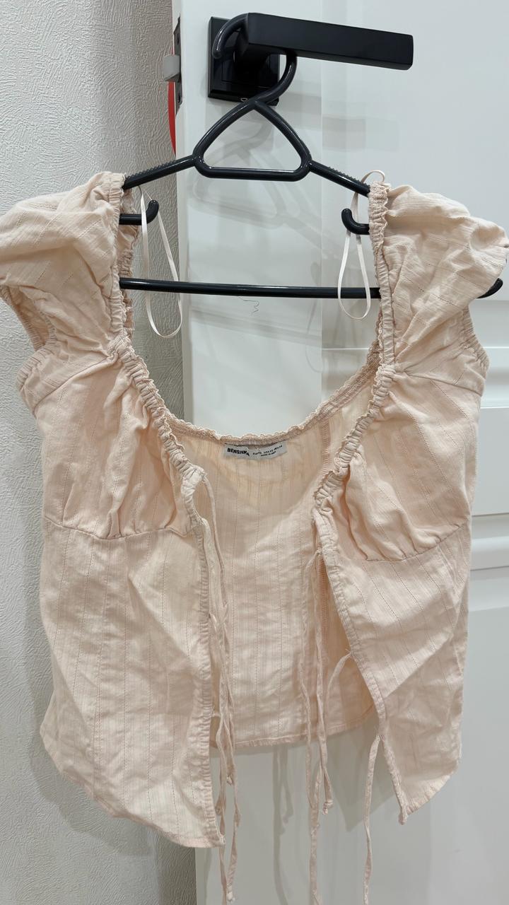 Bershka топ со шнуровкой
