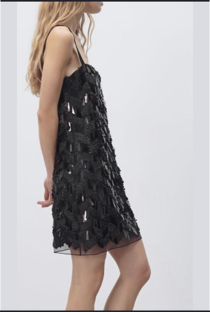 ZARA платье с пайетками