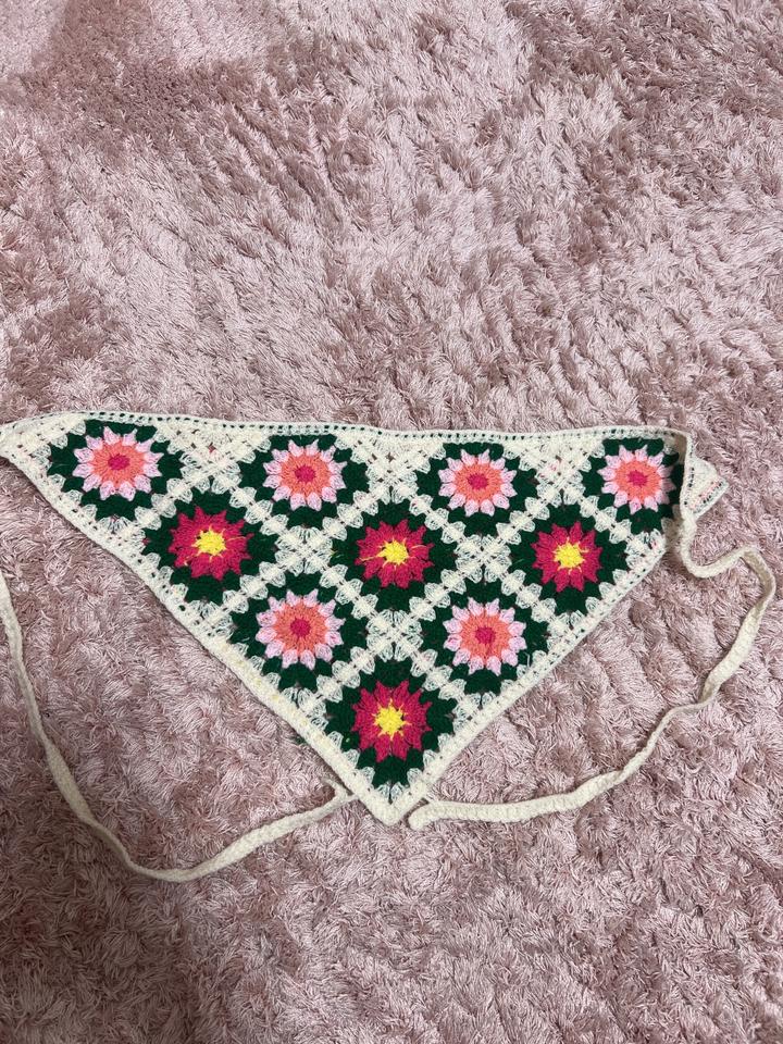 Вязаная косынка