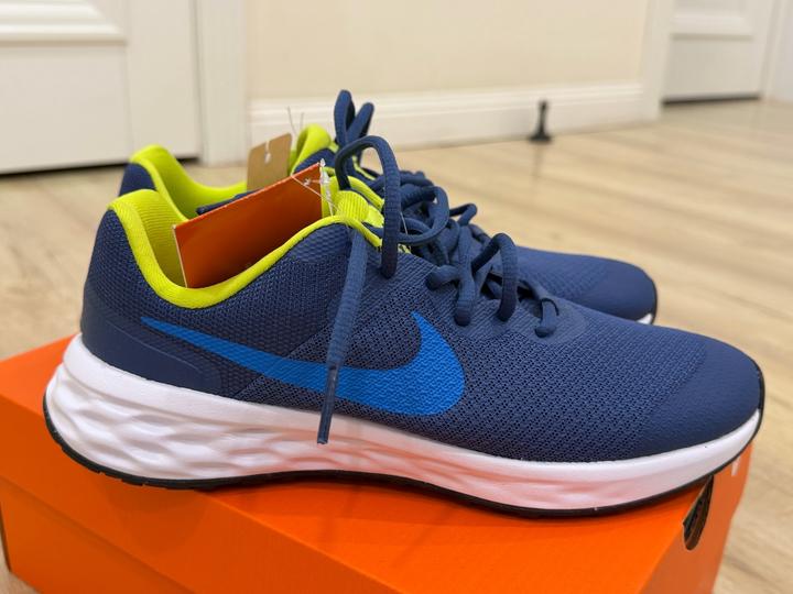 Кроссовки Nike Revolution 6 NN