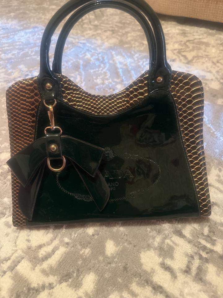 Prada Женская сумка с бантом