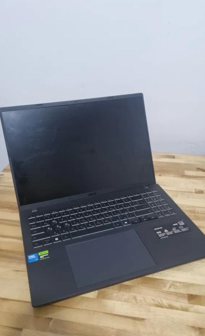 Ноутбук ASUS Vivobook V16 16"