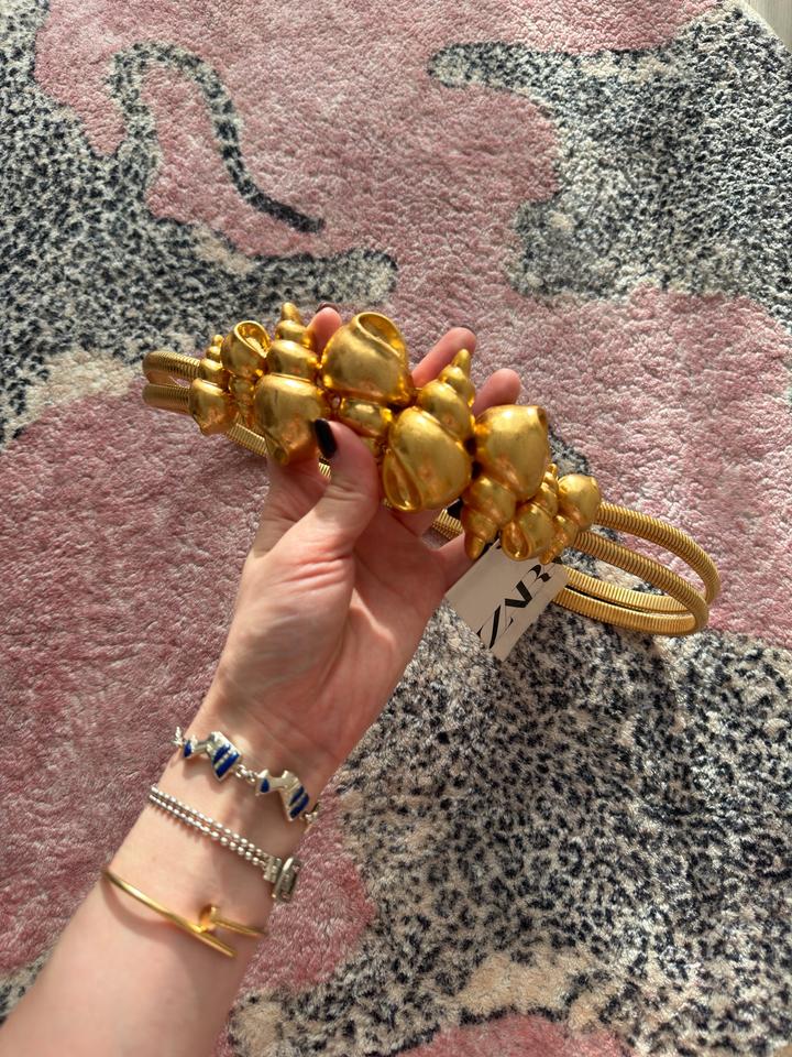 Женский пояс ZARA с декором в виде ракушек