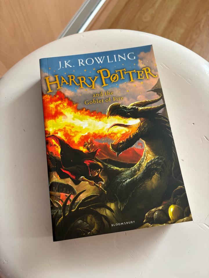 Harry Potter and the Goblet of Fire («Гарри Поттер и Кубок огня») , Дж. К. Р