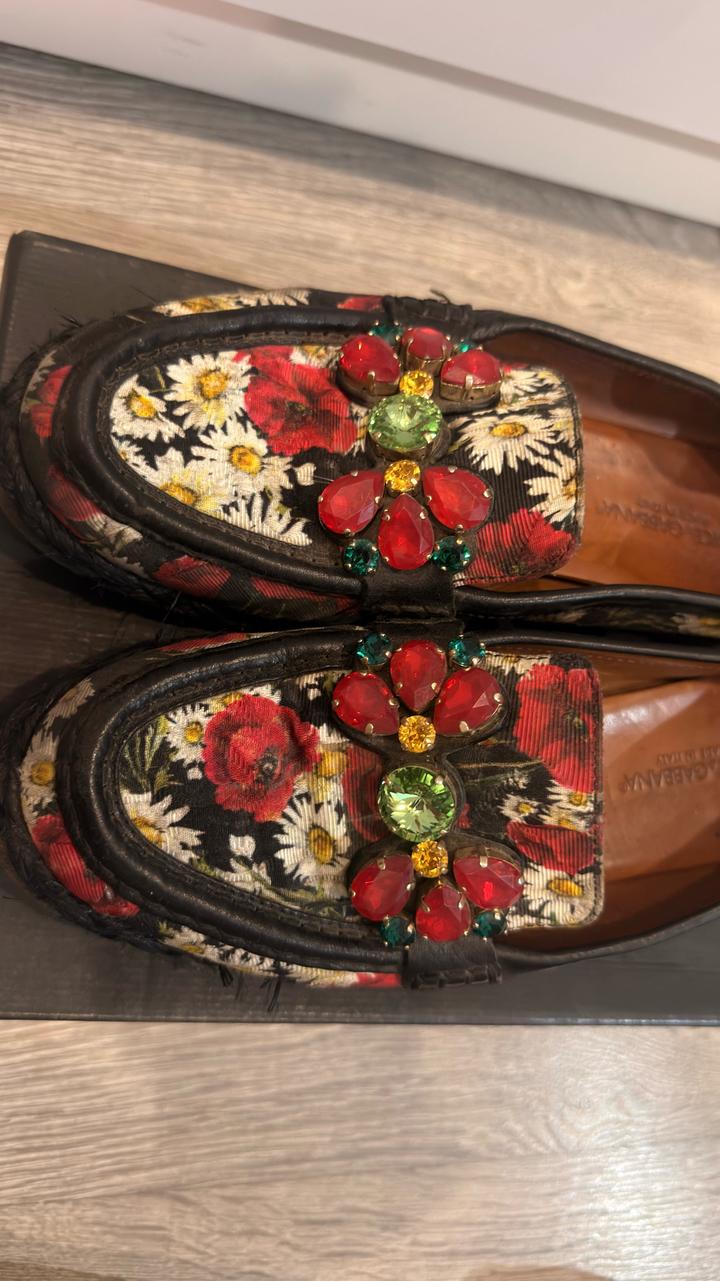 Лоферы Dolce & Gabbana с цветочным принтом и декором