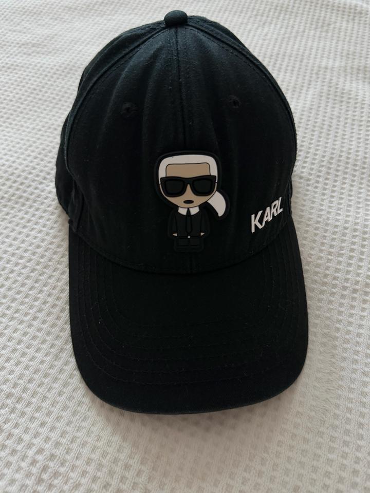 Кепка Karl Lagerfeld