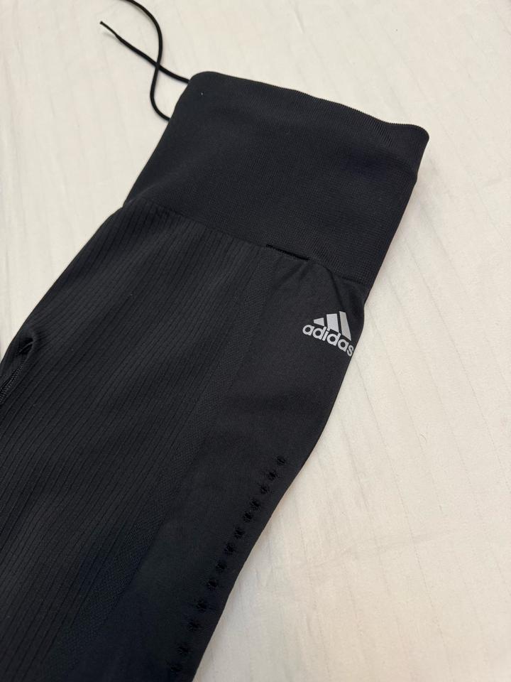 Спортивные лосины adidas