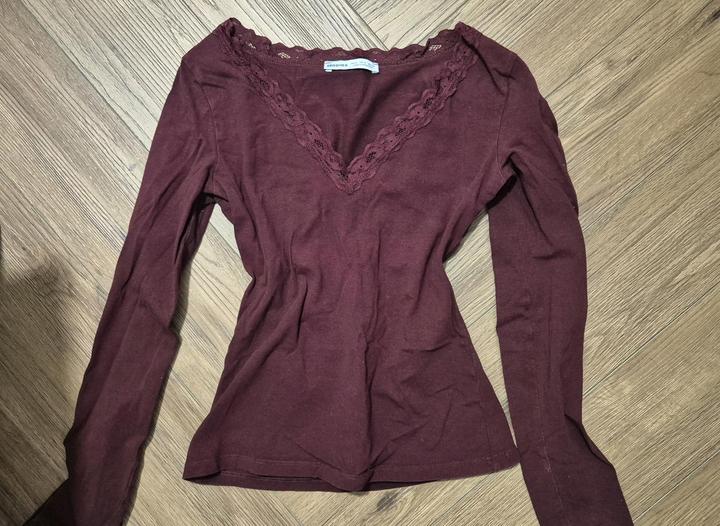 Лонгслив из Bershka