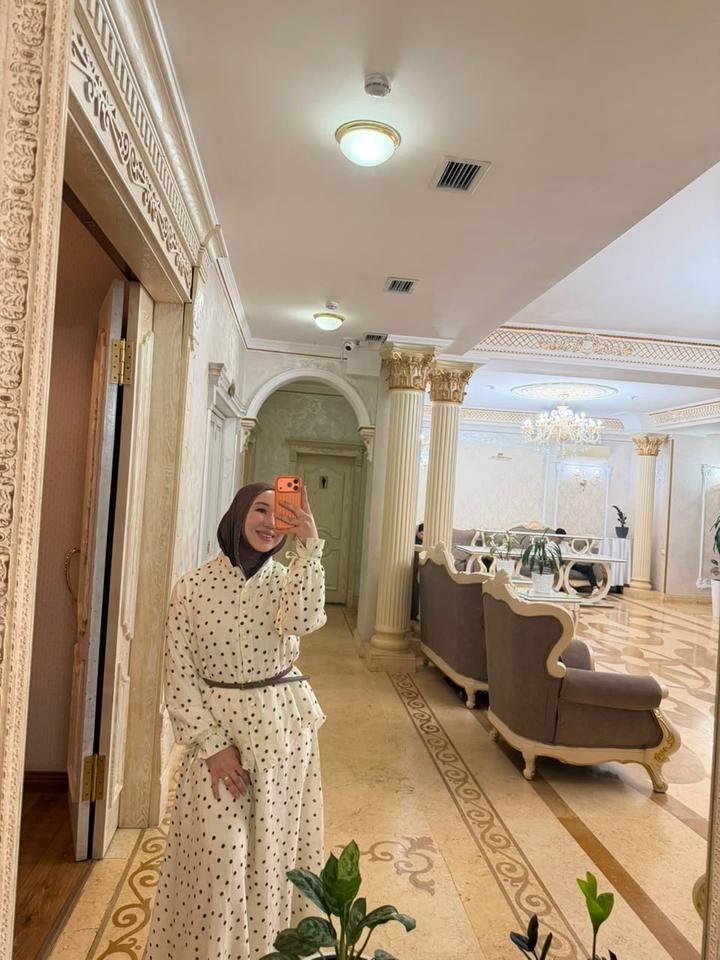 Платье в горошек