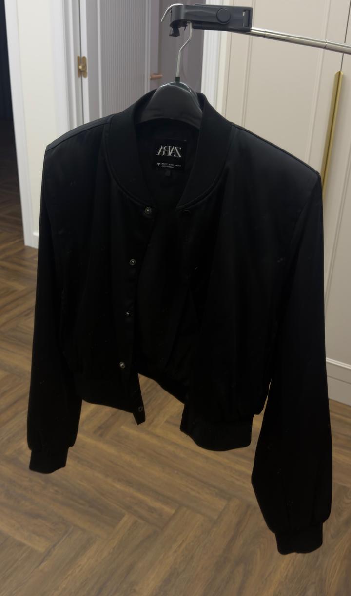 Женский бомбер ZARA
