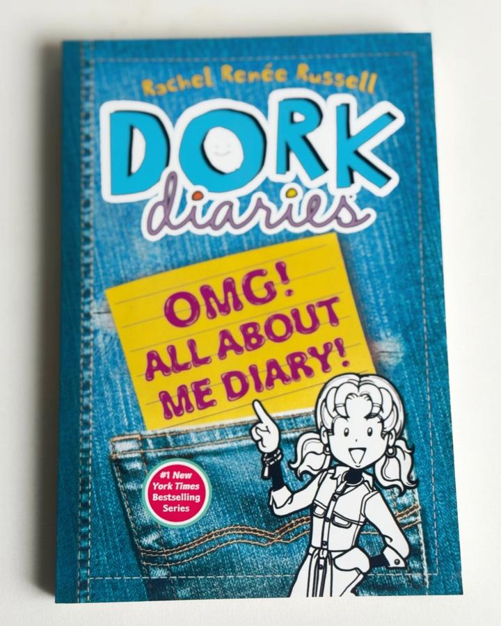 Dork Diaries: OMG! All About Me Diary!