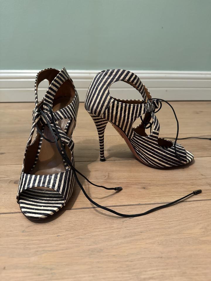 Aquazzura Женские туфли в полоску на шнуровке