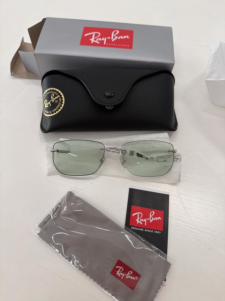 Солнцезащитные очки Ray-Ban