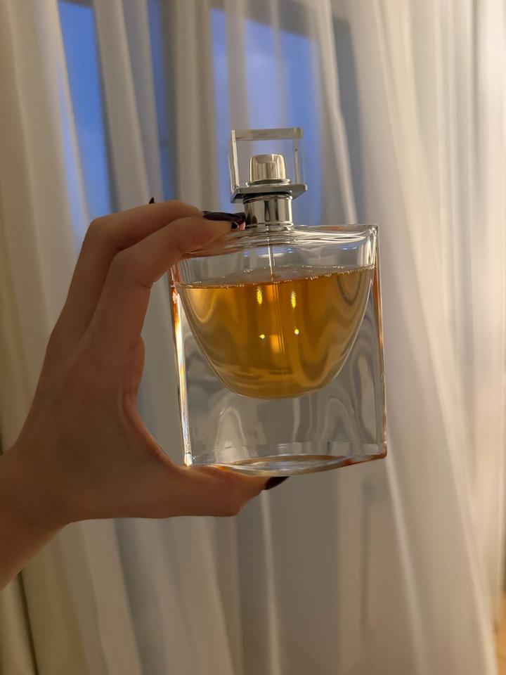 Парфюмерная вода Lancôme La Vie Est Belle
